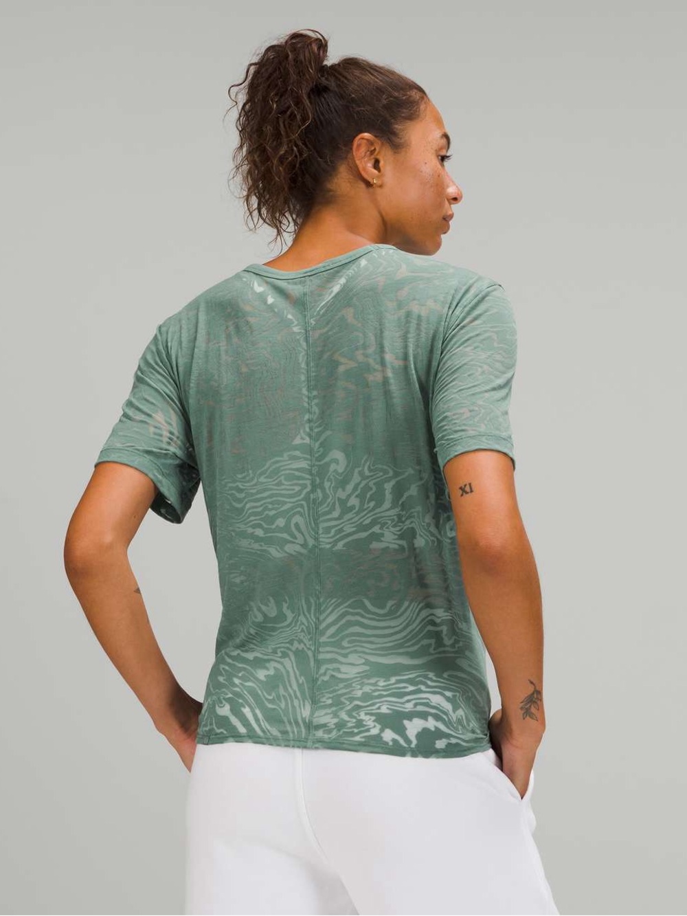 Lululemon Athletica Crescent Tee *Veil Tidewater Teal Size 6 - Picture 7 of 8
